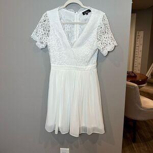 Lulus white lace sleeve dress Large